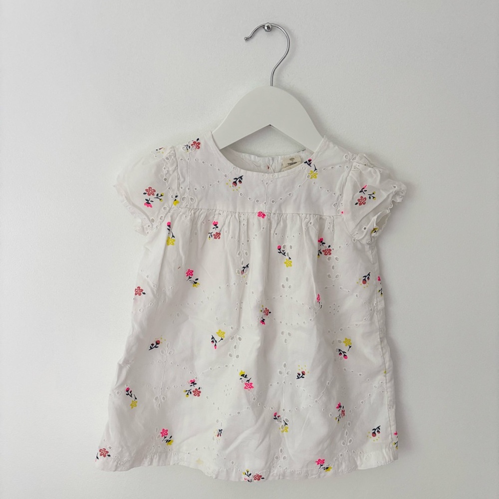 Tucker + Tate White Floral Kids Eyelet Blouse size 12 months